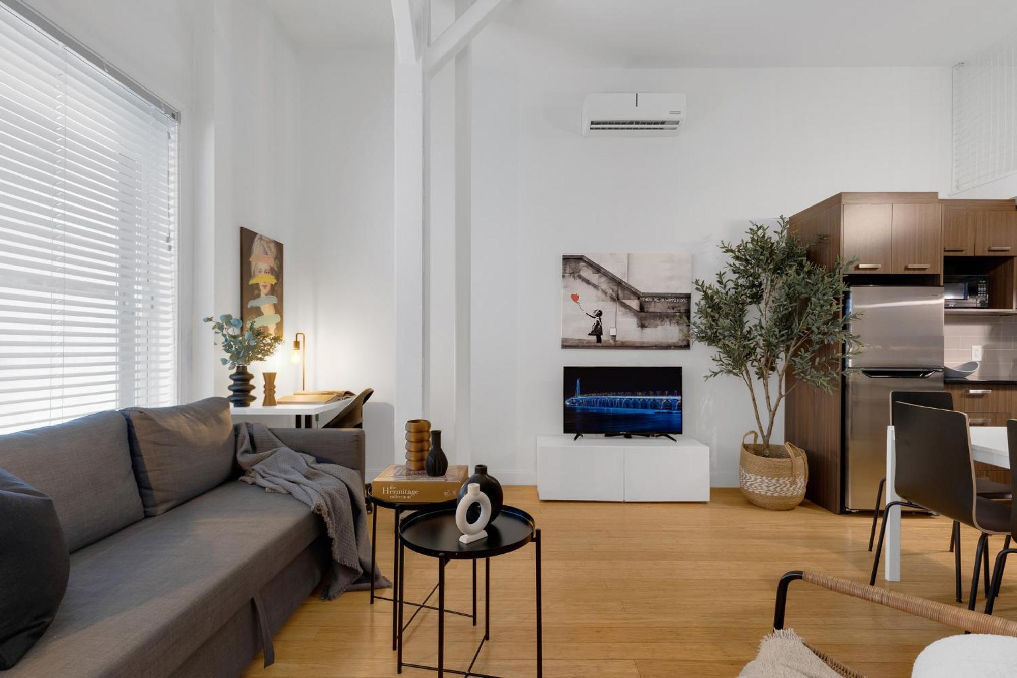 Liv Mtl Main Aparthotel Montréal Kültér fotó
