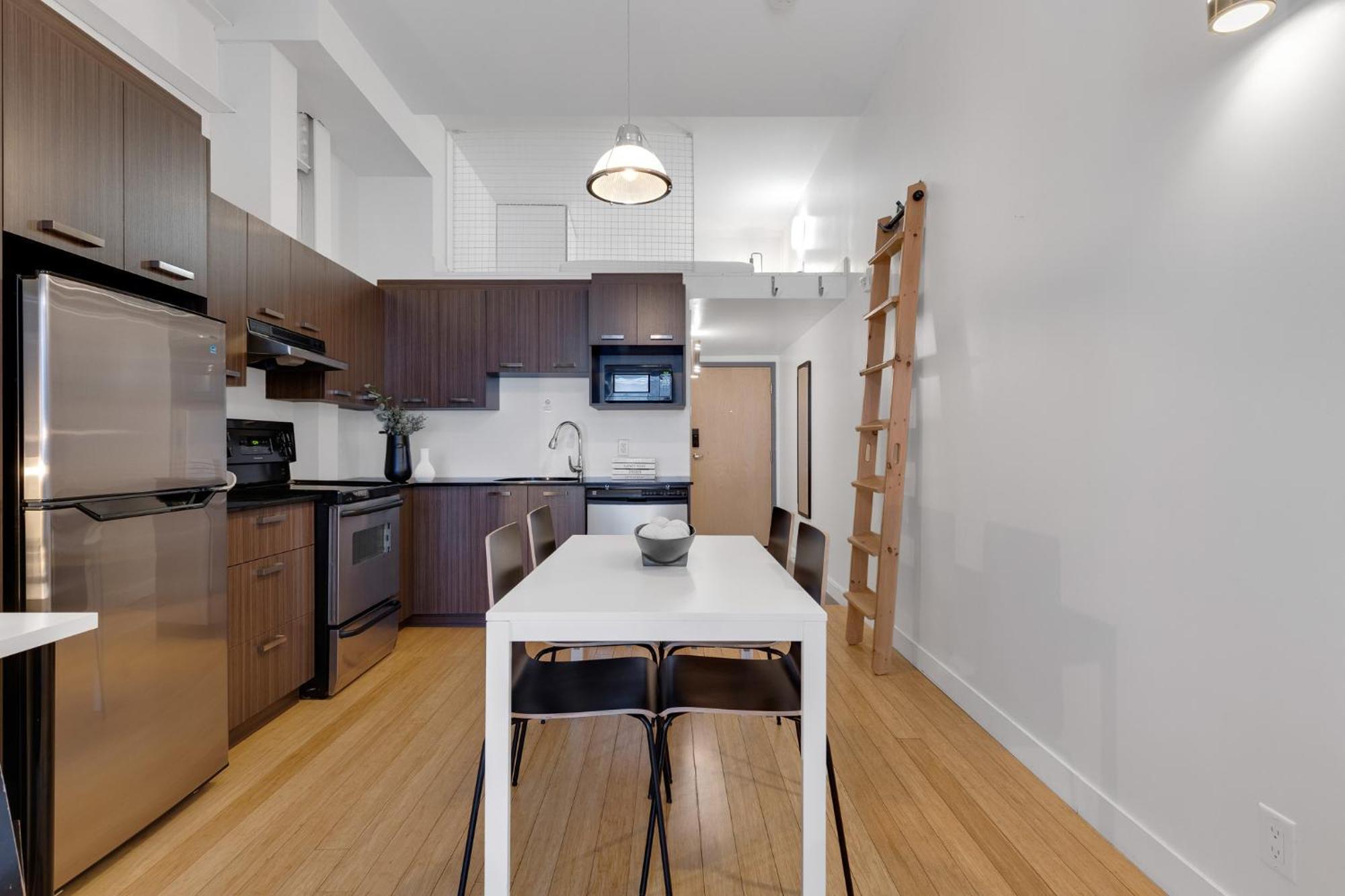 Liv Mtl Main Aparthotel Montréal Kültér fotó