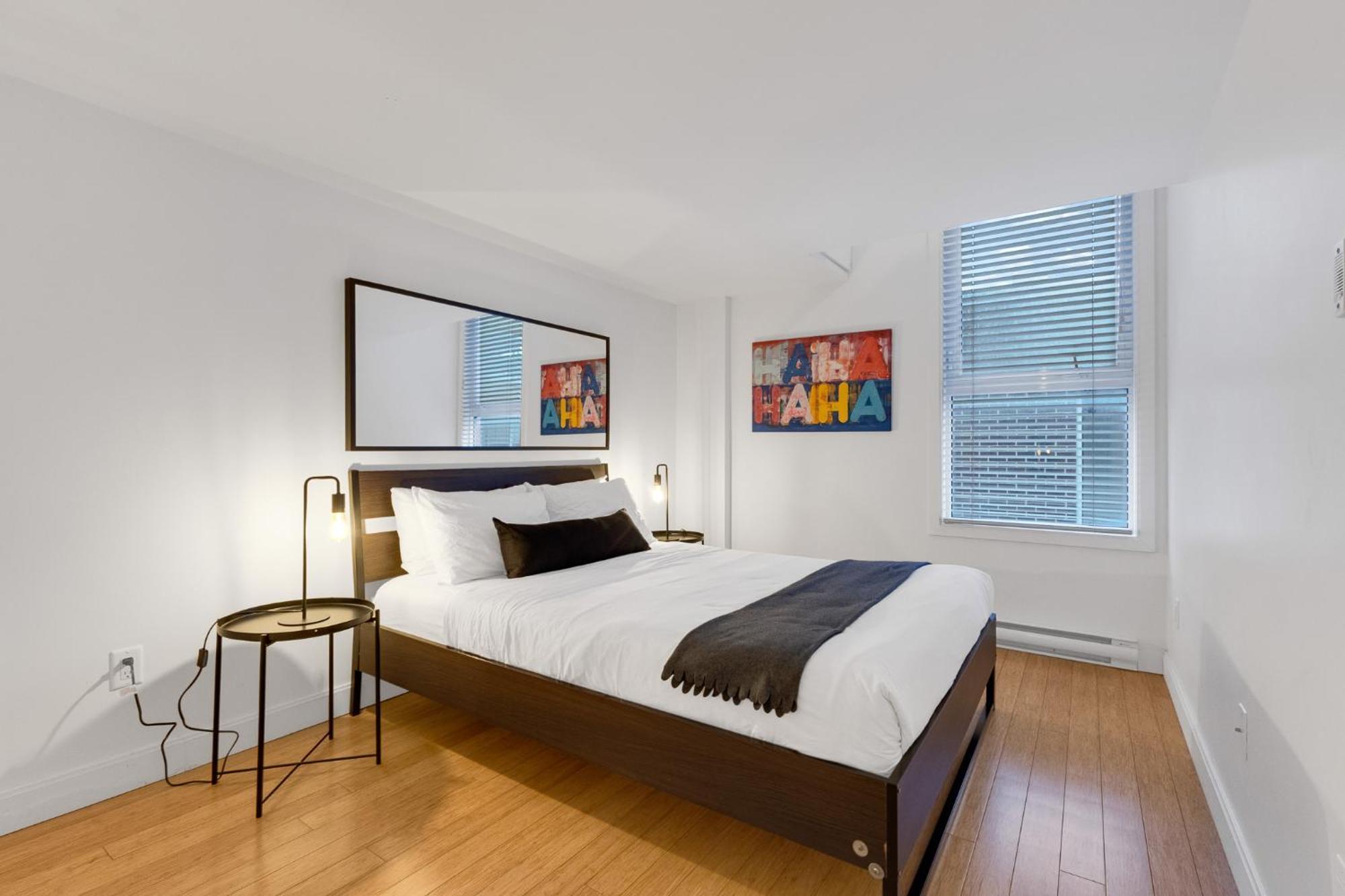 Liv Mtl Main Aparthotel Montréal Kültér fotó