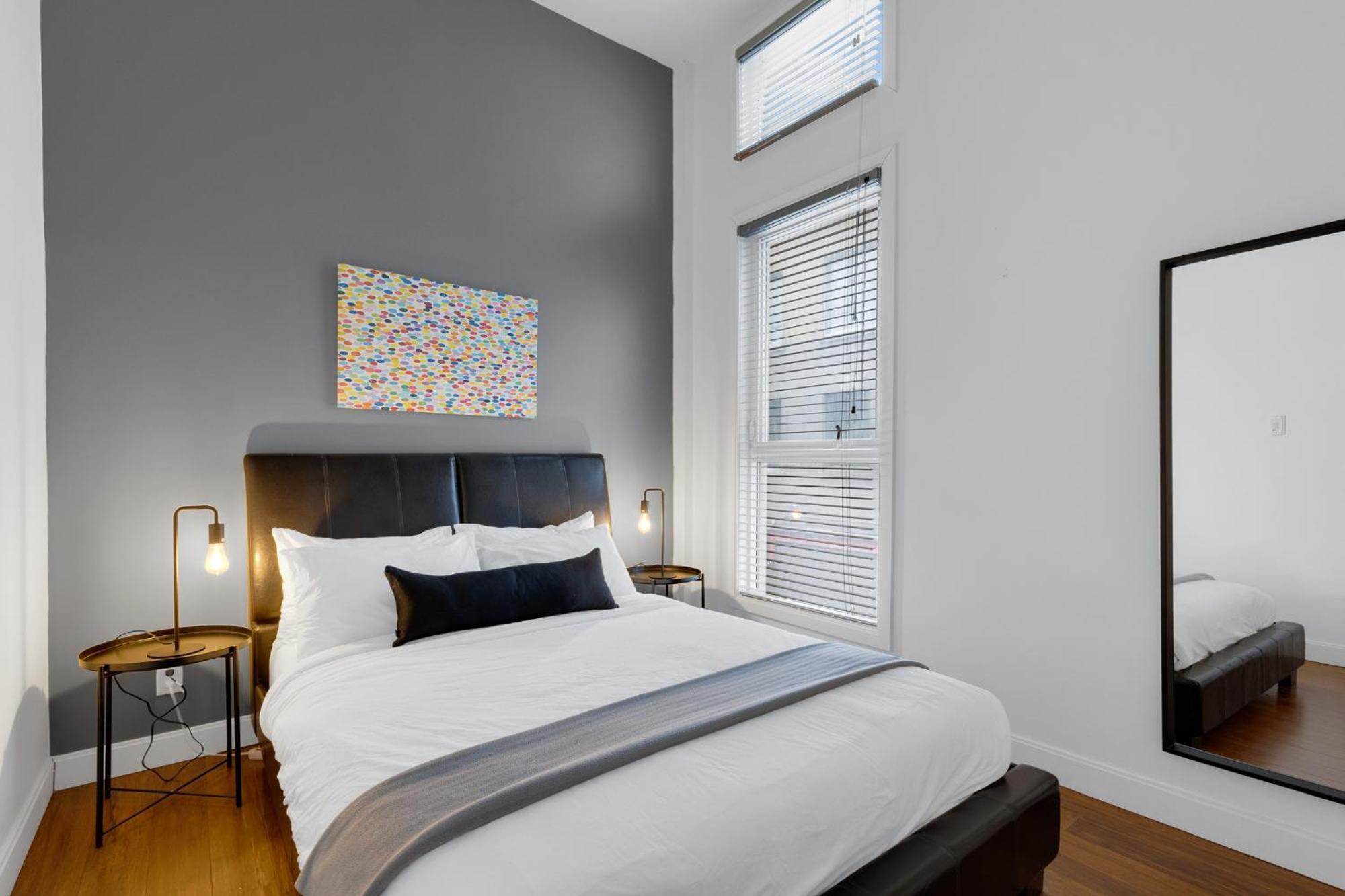 Liv Mtl Main Aparthotel Montréal Kültér fotó