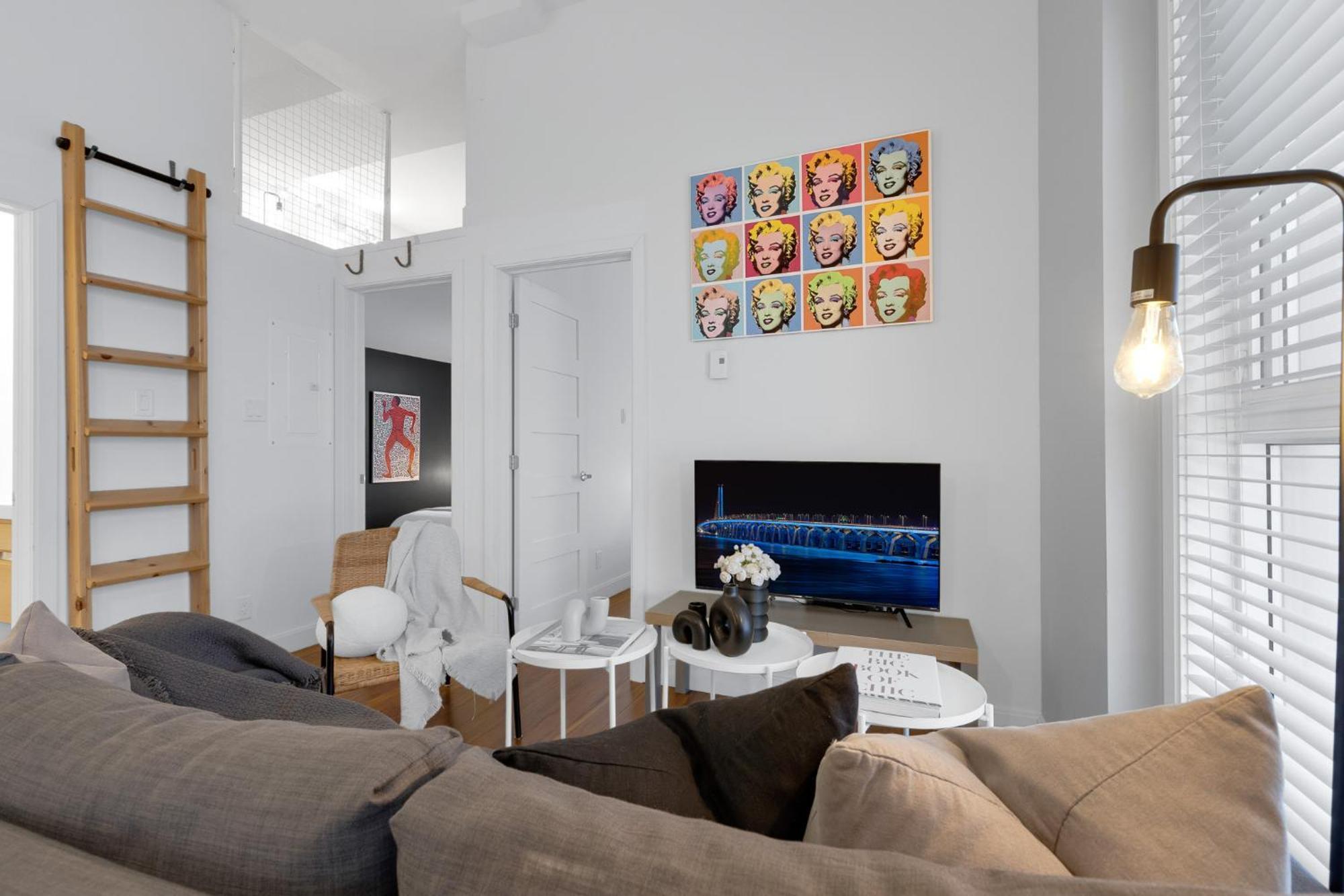Liv Mtl Main Aparthotel Montréal Kültér fotó